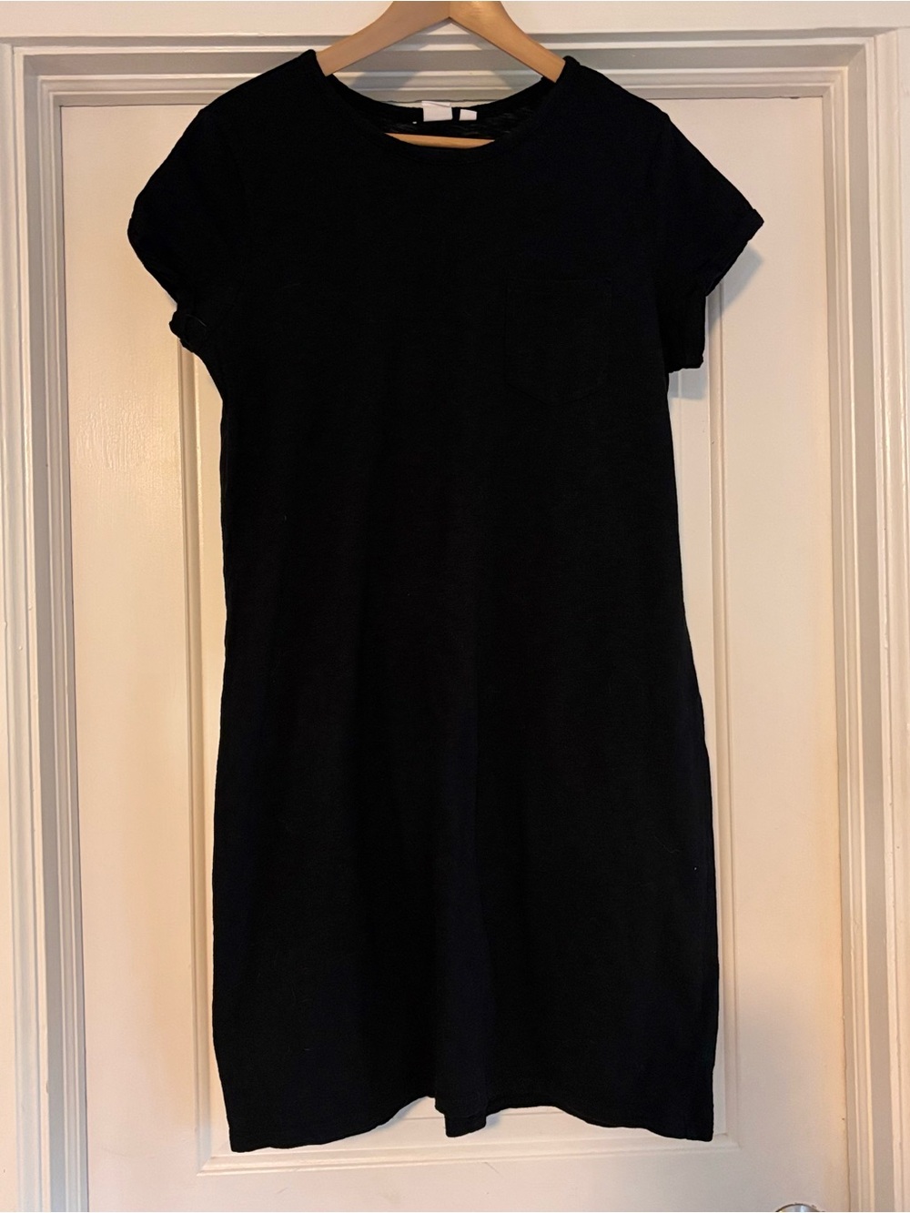 GAP Black Short-Sleeve Mini Shift Dress